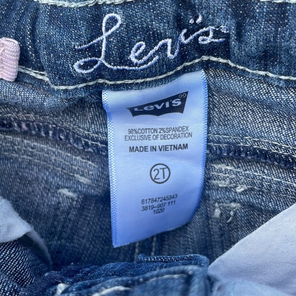 Levi’s Toddler Denim Jeans Shorts Red Tab - Picture 4 of 7